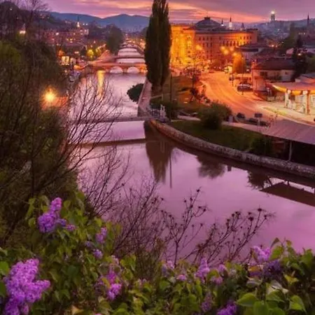 Milk&honey - Free Parking Apartmán