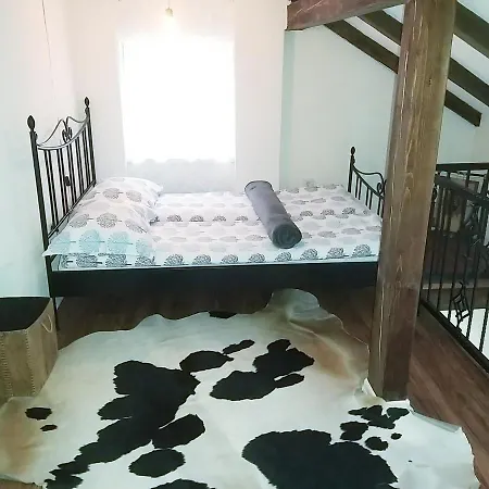 Milk&honey - Free Parking